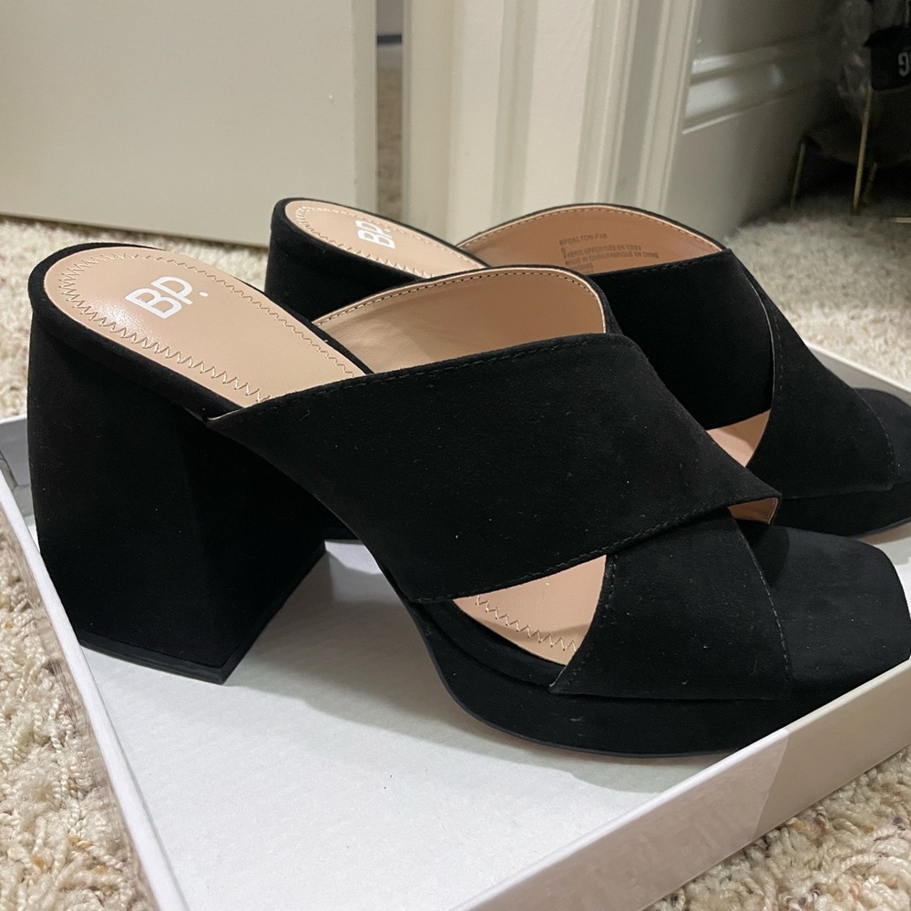 BRAND NEW BP black heeled sandal, size 8